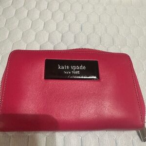Kate Spade Fuchsia Wallet